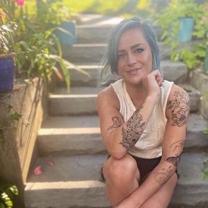 Meet your Posher, Casey